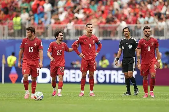 C罗41岁还想踢世界杯？孙继海力挺背后，转会传闻再起波澜